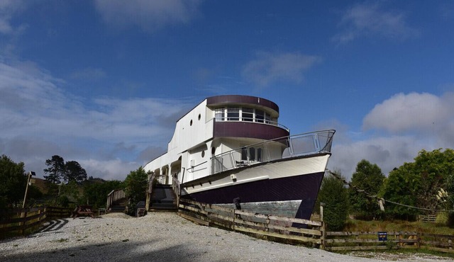 Waitanic Ship Captains Unit waitomo woodlyn park