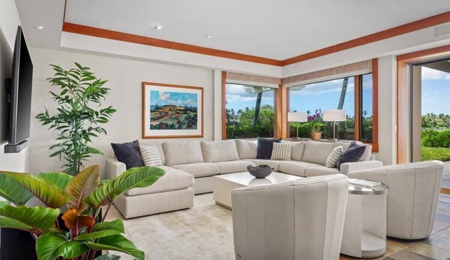 Waiulu Villa 119A – Bright & Updated | Includes Onsite Staff & Daily Housekeeping