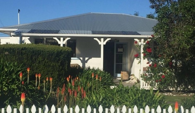 Wakatu (wait a while) Cottage