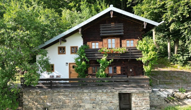Waldhaus mit Sonnenterrasse für bis zu 6 Personen