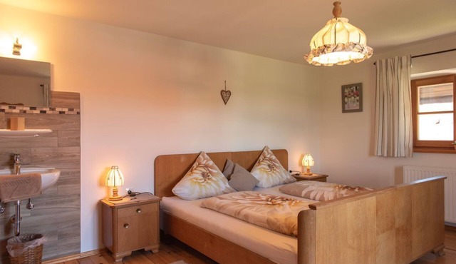 Waldhauserhof - corner room