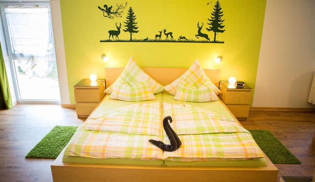 Waldzimmer - Lovingly furnished apartment near Musikhaus Thomann