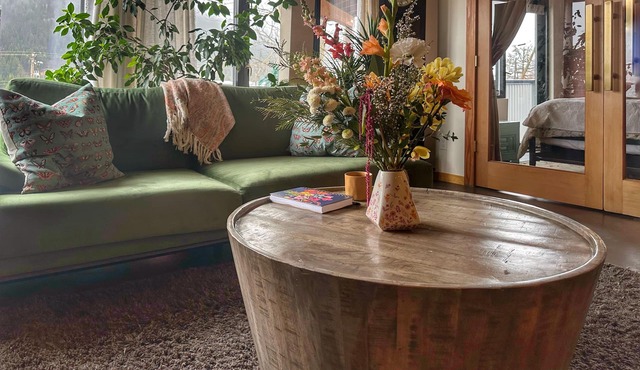 Walk everywhere from Railtown Suite! + spacious, beautiful, & comfortable.
