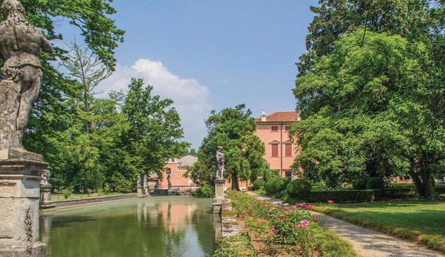 Walk in a beautiful park, along a tree-lined avenue and through an Italian garden and past a long st