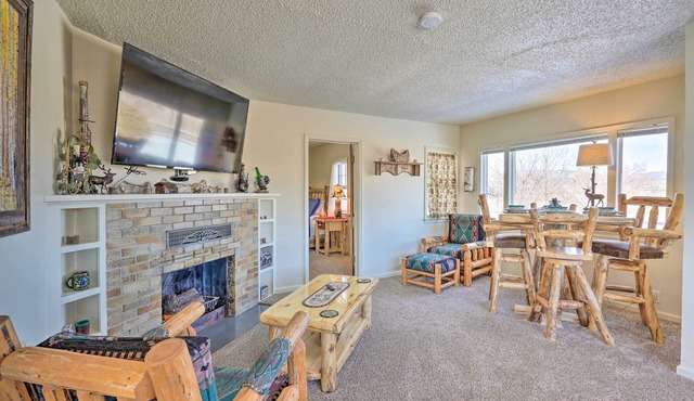 Walk to Arkansas Riverwalk Trail: Cañon City Home