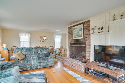 Walk to Beach: Chatham Gem w/Ocean-View Sunroom!