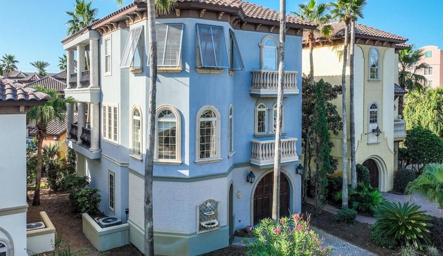 ⛱️Walk to Beach | Community Pool & Hot Tub | Casa del Mare⛱️