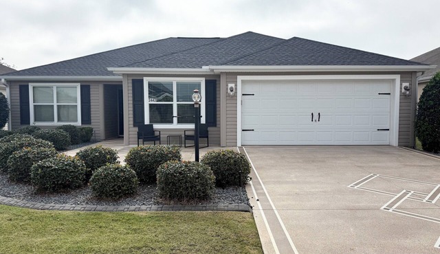 Walk to Brownwood Paddock Square, Golf cart included, open floor plan w/updates