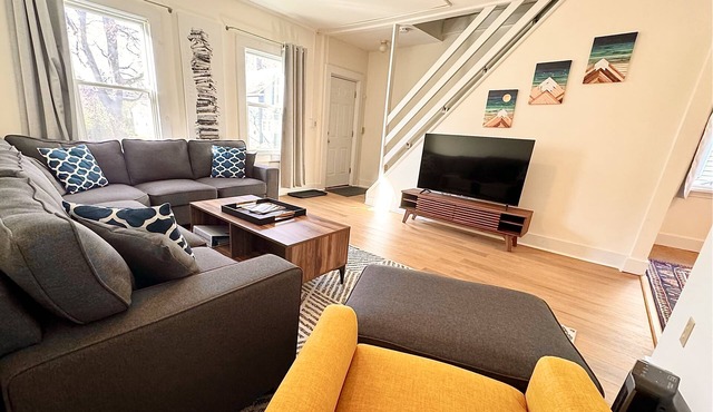 Walk to campus; open concept kitchen/living;nature trail at end of this quiet st