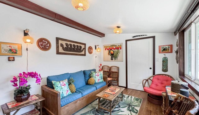 Walk to Downtown Sleeps 9 Fire Pit EV charge