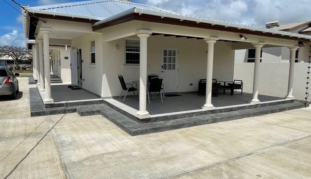 Walk to Freights Bay surfing & Miami Beach with golfing nearby!