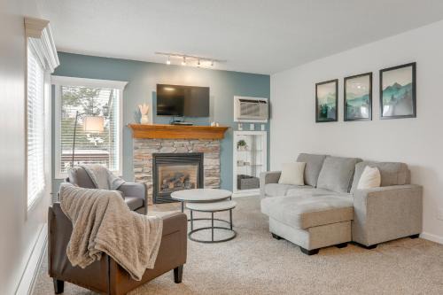 Walk to Golf Course! Clymer Summer Escape w/Deck