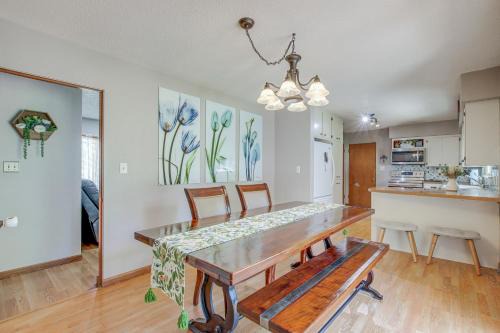 Walk to Park: Waterloo Home w/Furnished Deck