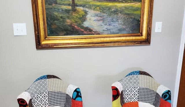 Walkable Cozy Downtown Studio (FREE Bikes to use)