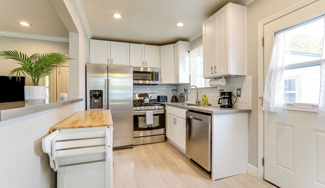 Walkable Location! Sacramento Home w/Patio