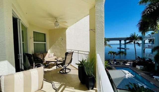 Walking Distance to Downtown Stuart | Sunrise to Sunsets Views!