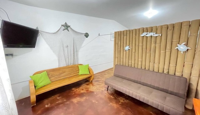 Walking from Chipipe beach studio for 4with AC in charming Salinas