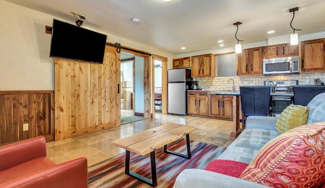 Wall Street Suites