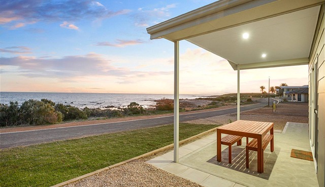 Wallaroo Esplanade Beachfront – Pet-Friendly Holiday House, North Beach | Ideal for 28+ Night Extended Stays