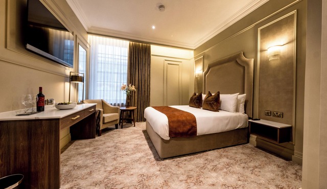 Walled City Hotel