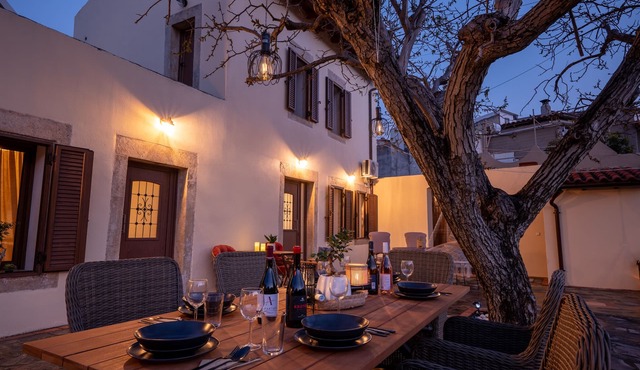 Walnut Tree Villa Ano Archanes-10km From Heraklion