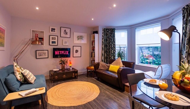Walpole Bay 2-bed Stunning Garden Apartment By Adliv