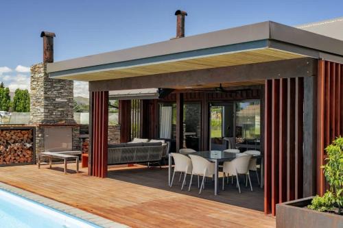 Wanaka Mountain Oasis - Spa & Pool