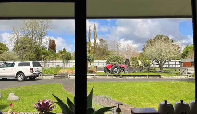 Warkworth lifestyle farm with pool, easy access to towns, beaches, walks