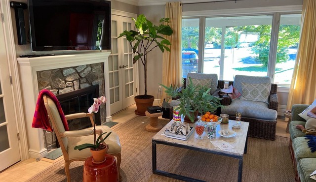 Warm and Inviting Fully Equipped Long Term Rental in Wall Twp