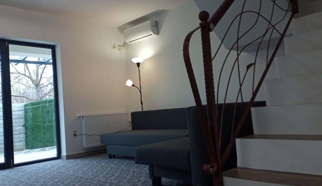 Warm and peaceful villa, close to Therme SPA, Otopeni Intl Airport and Mall