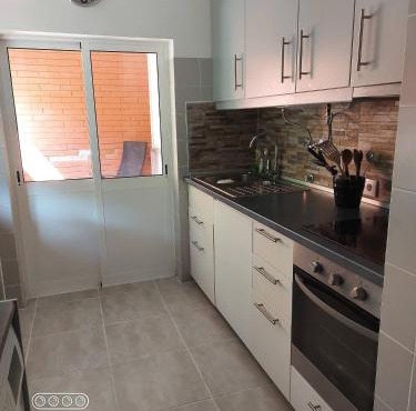 Warm Double Bedroom Central Beach Lisbon Parking