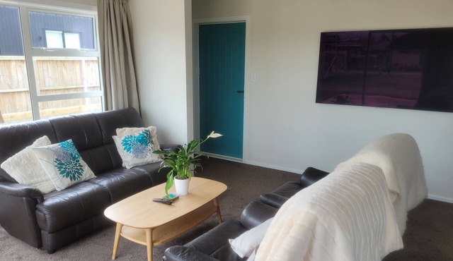 Warm, new house, equipped with all you need for an enjoyable weekend away!