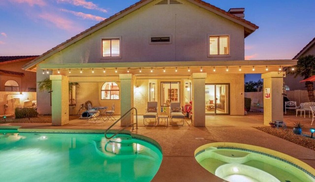 Warm Phoenix Casa w/ Private Outdoor Pool & BBQ