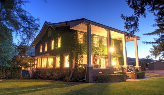 Warm Springs Inn & Winery