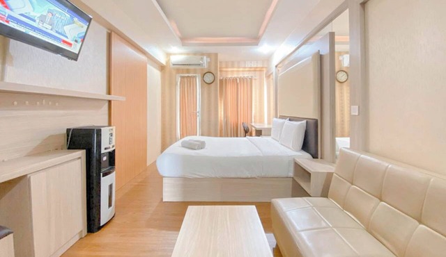 Warm Tone Studio At Candiland Apartment