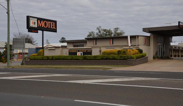 Warwick Motor Inn