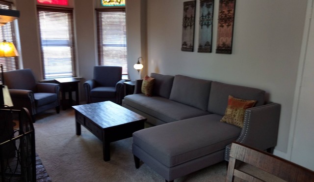 Washington, DC, 2-Bedroom, Logan Circle View.