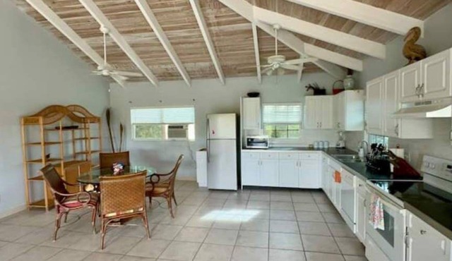 Waterfront House - Upstairs