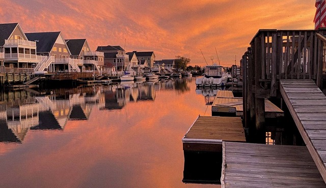 Waterfront retreat near LBI NJ and Pine Barrens w/Private Dock