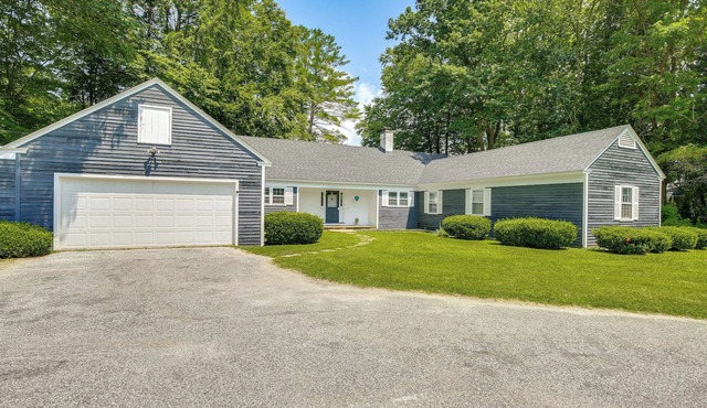 Water-View Home in the Berkshires