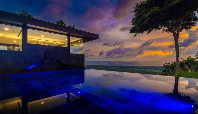 Waterfall pool-Private-Amazing views-Wildlife and views-luxury