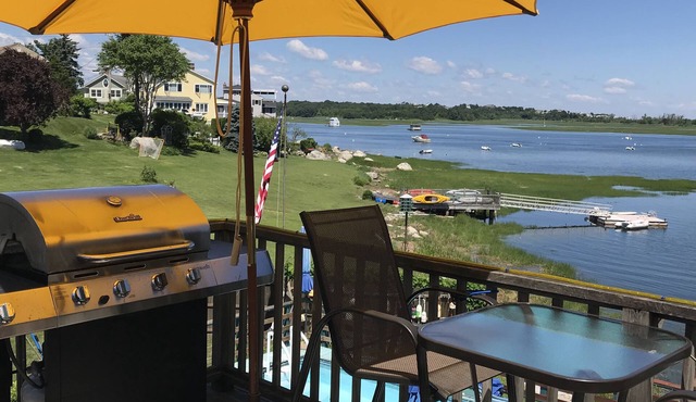 WATERFRONT 1BDRM SPACIOUS STUDIO APARTMENT