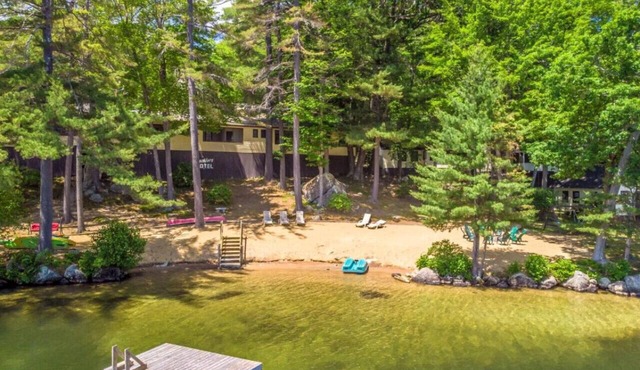 Waterfront 2 bedroom on Squam (Suite 12)