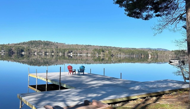 Waterfront 5 bedrooms: 3-bedroom cottage plus 2 bedroom Guest House in Harrison