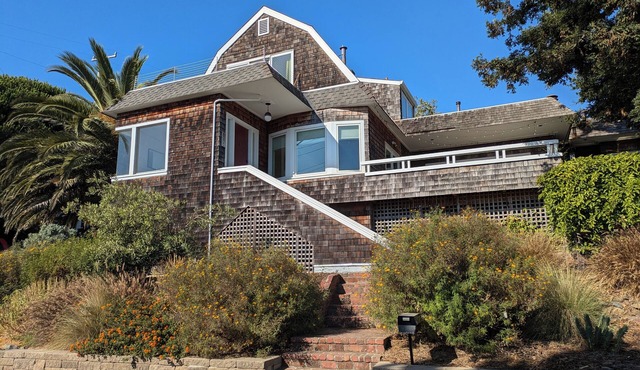 Waterfront Bay VIEWS, VIEWS, VIEWS! Spacious retreat, SF, Napa, UCB!