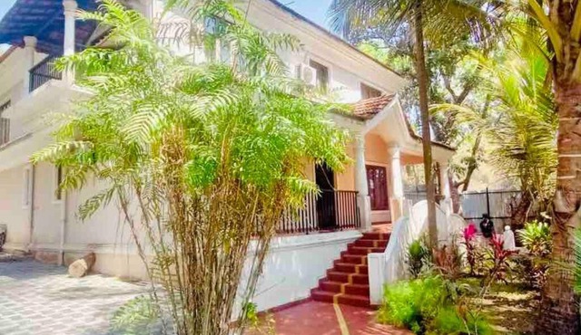 Waterfront Beach Villa In Baga with Private Pool