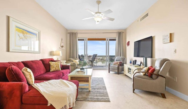 Waterfront Breeze Condo - Pool - Water views