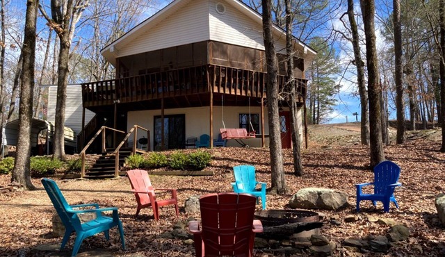 Waterfront Cabin Ideal for Families and Outdoor Adventures in Arkansas