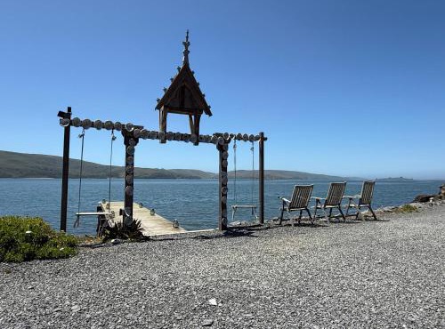 Waterfront Carriage House on Tomales Bay with Dock