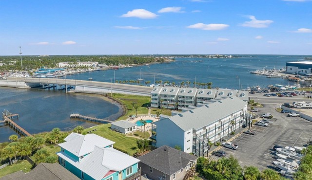 Waterfront Condo on the Lagoon